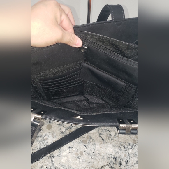 Liz Claiborne Black Leather And Nylon Shoulder Purse - Picture 8 of 11